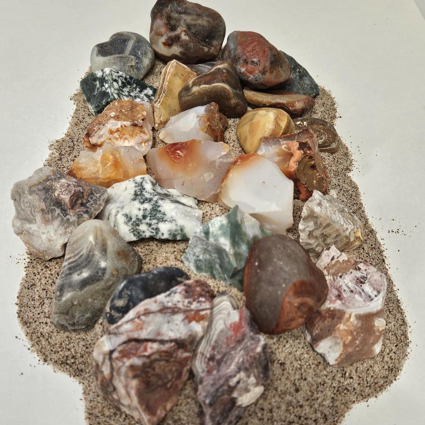 Unique agate bucket agates for tumbling crafts collecting