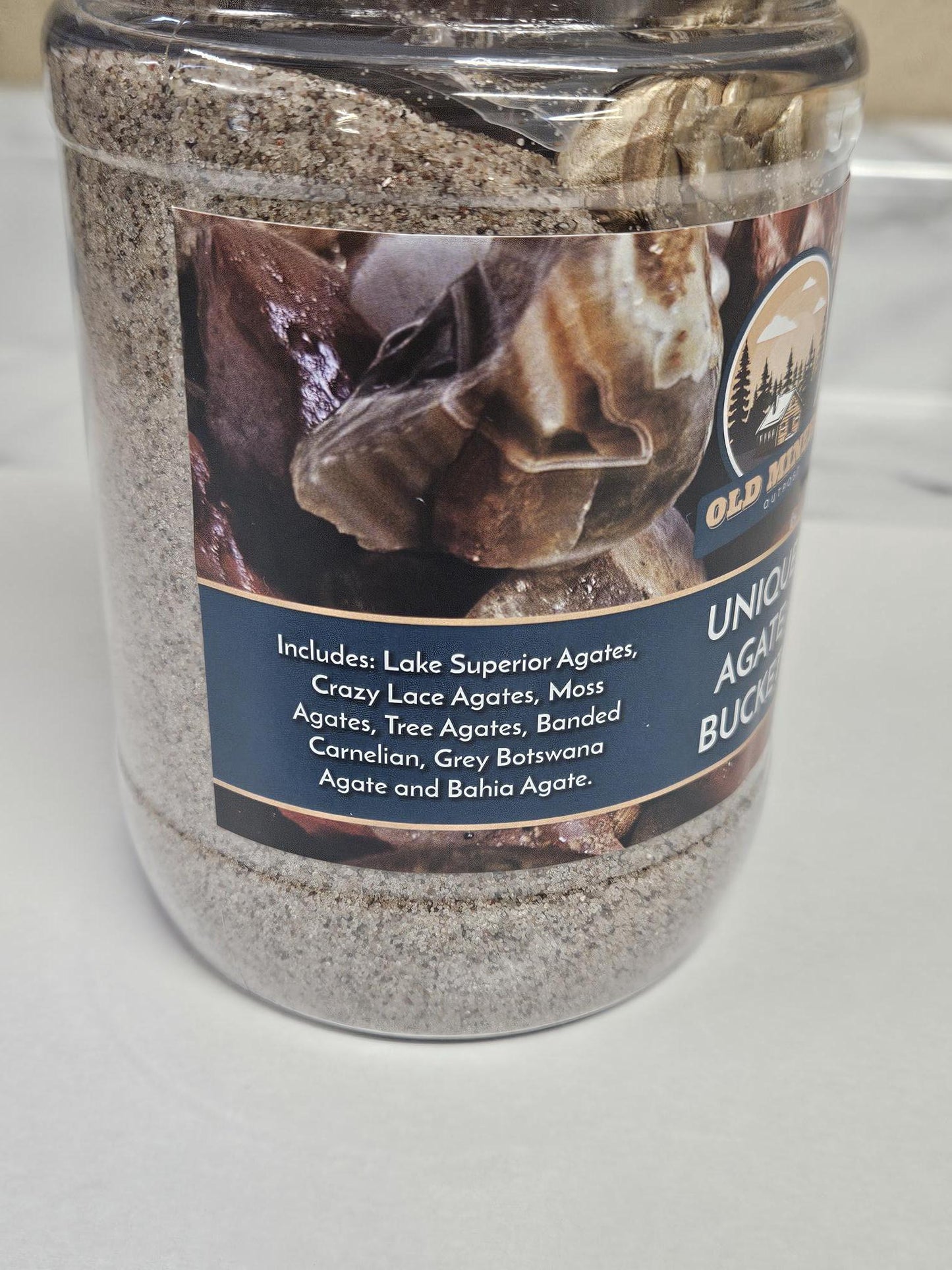 Unique agate bucket agates for tumbling crafts collecting