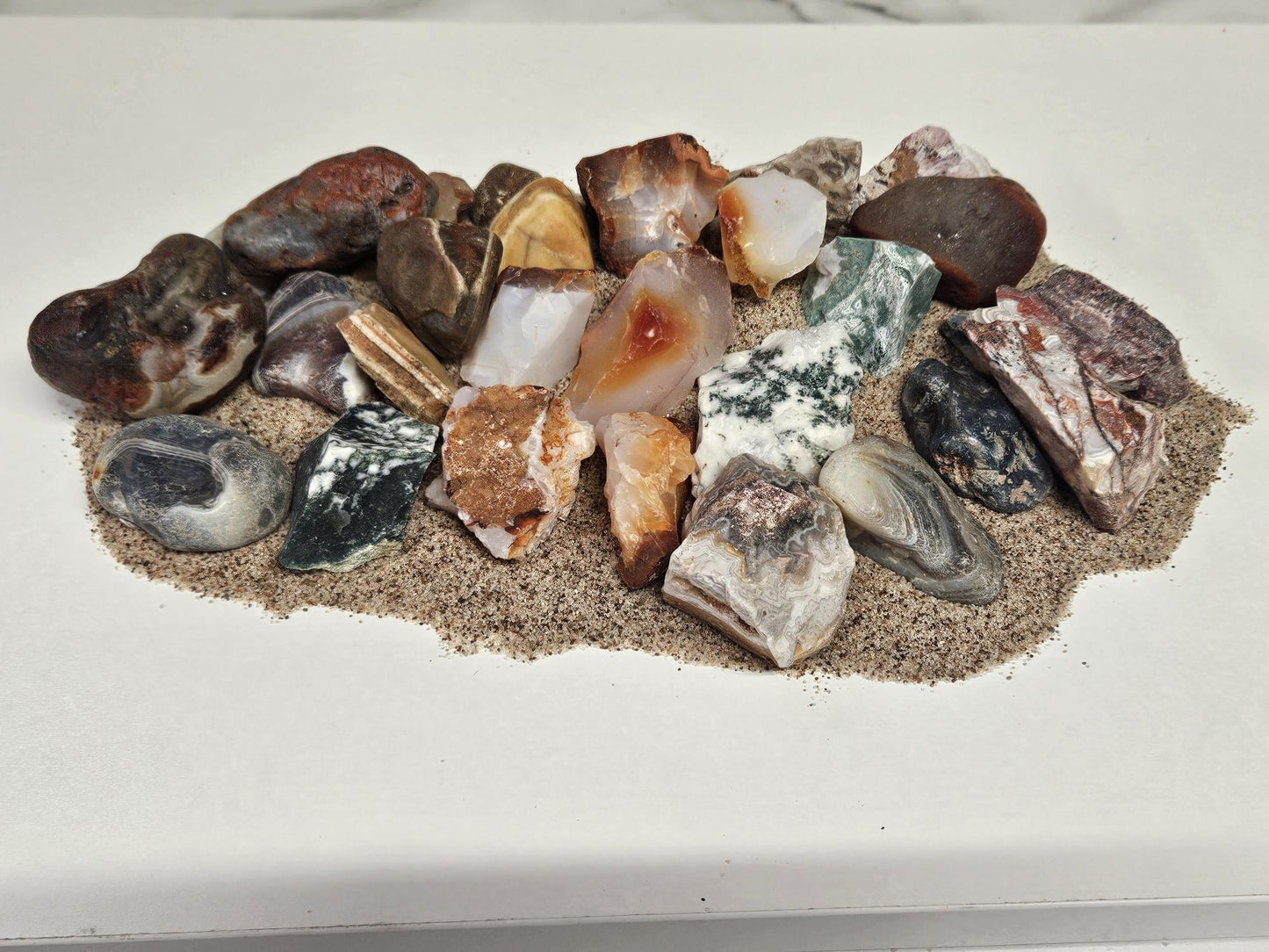Unique agate bucket agates for tumbling crafts collecting